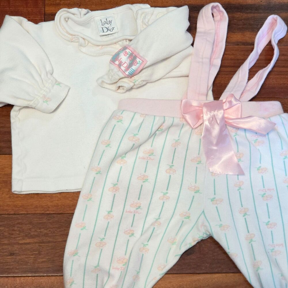 Vintage 90s Baby Dior Girl 2pc Set Ruffle Mock Neck Bow Overalls 6-9M